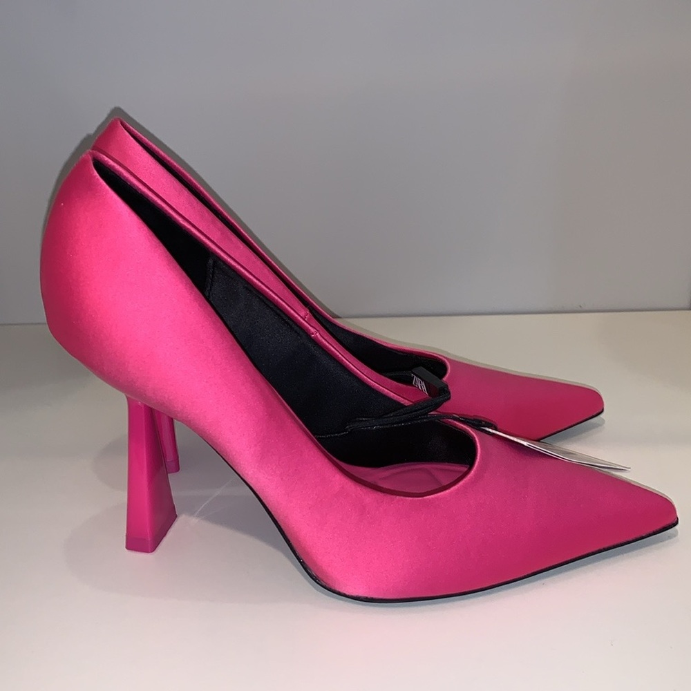 Zara Satin‎ Pointed Stiletto Heels - Picture 3 of 13